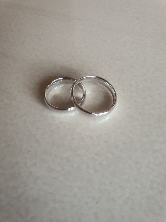 Plain White Gold Wedding Ring